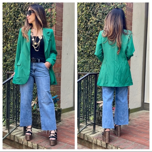 #22 ✨LAST ONE✨Made in Italy Hottest Trend Blazer with shoulder pads - Picture 4 of 5